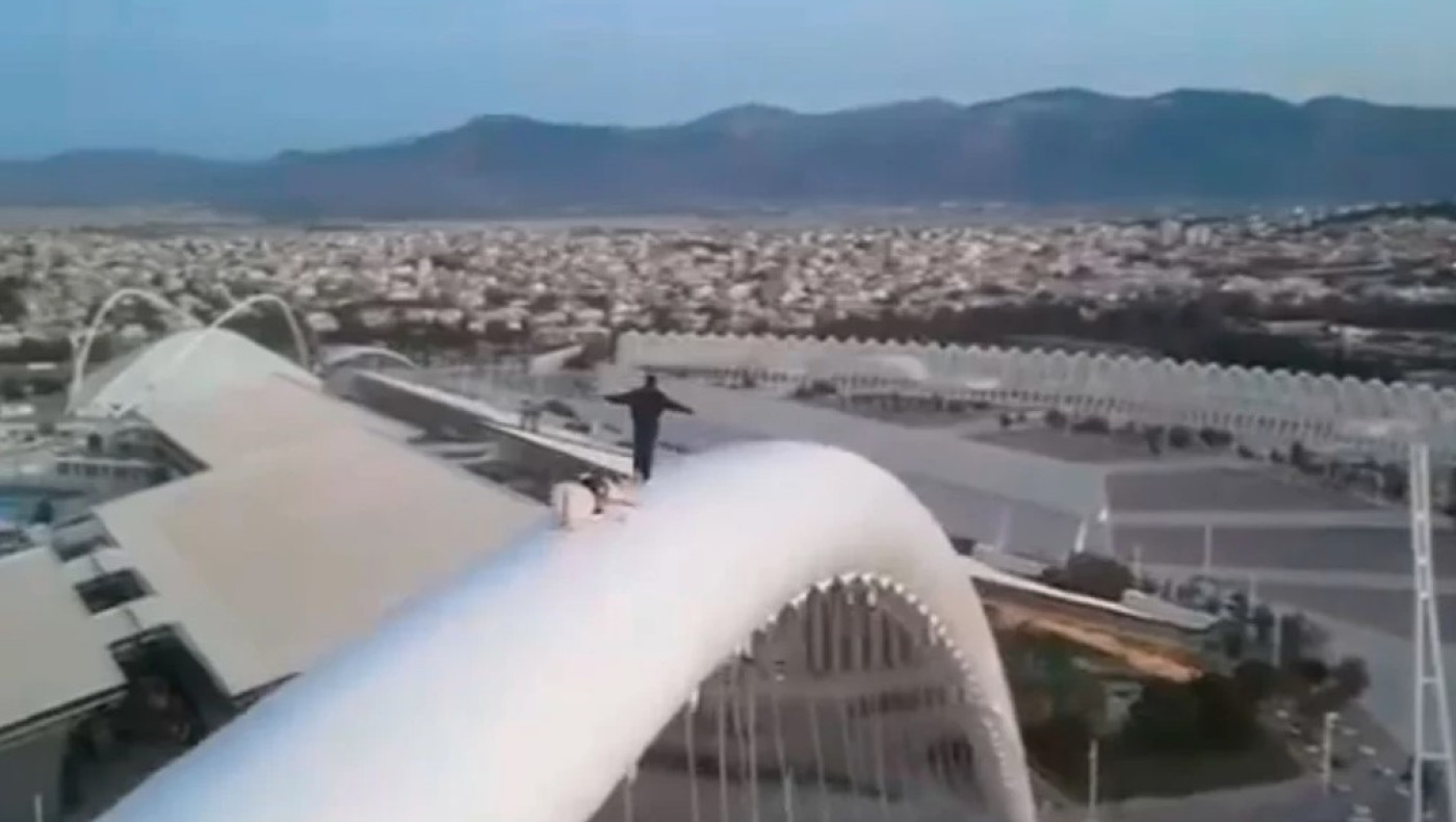 Κοιμήθηκαν μέσα στο στέγαστρο του Καλατράβα!