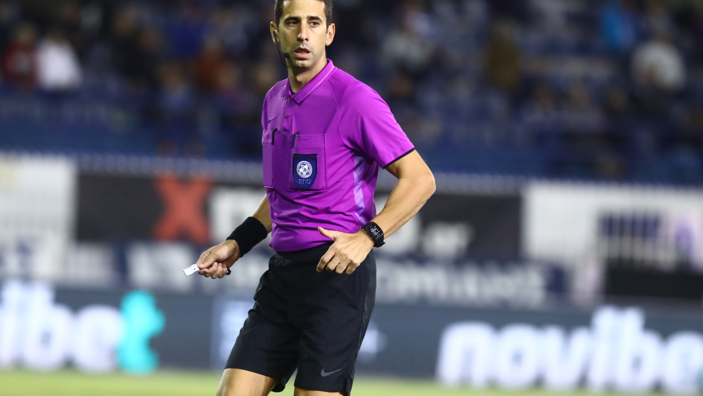 Διαιτησία: Ο άριστος Ευαγγέλου και ο… προβληματικός Ομπρένοβιτς