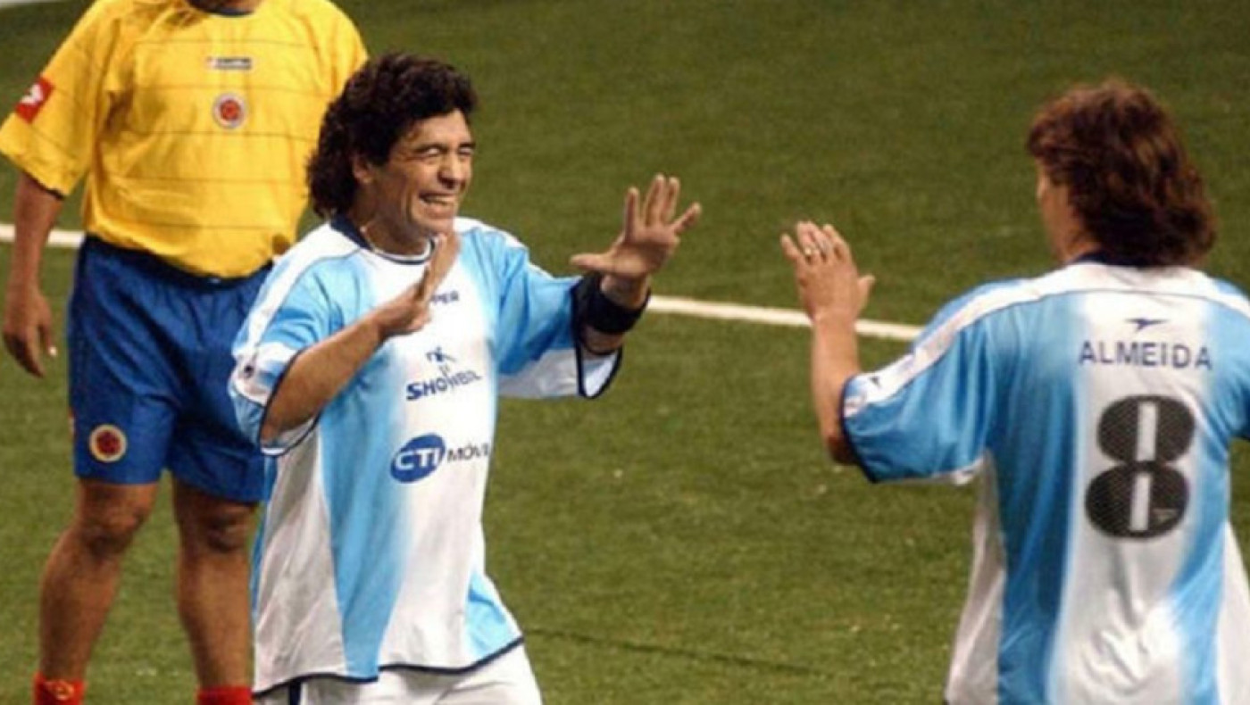 Αλμέιδα για Μαραντόνα: «Λείπεις σε μένα και το ποδόσφαιρο Ντιέγκο»