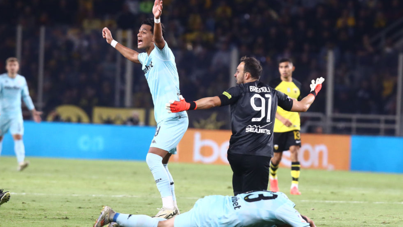 ΑΕΚ-Άρης: Στον… πάγο ο Σιδηρόπουλος