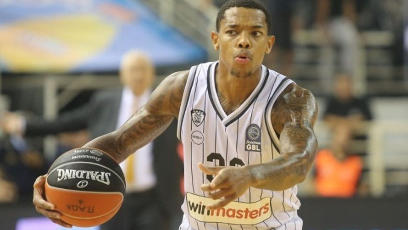 Ρέινολντς: «Αν μείνουμε στο παρόν, όπως λέει και η Βίβλος, μια ημέρα αρκεί...»