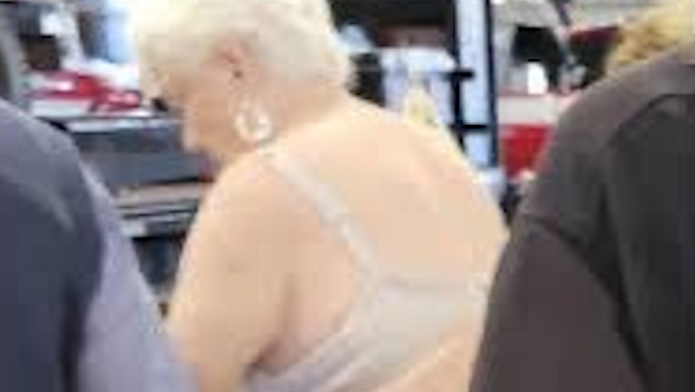 ΗΠΑ: Ψήφισε Τραμπ με το... σουτιέν της