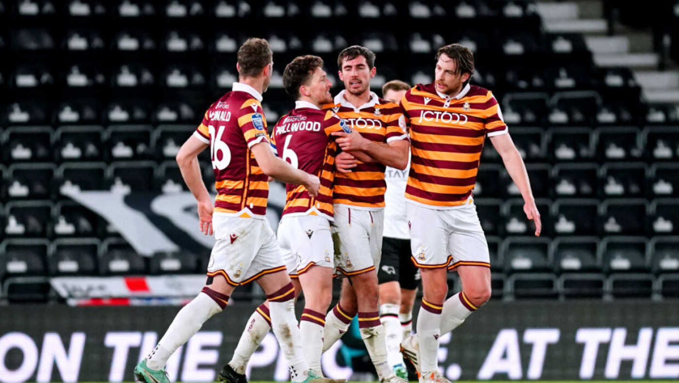 «Billaras»: Σε τίμια απόδοση η Μπράντφορντ