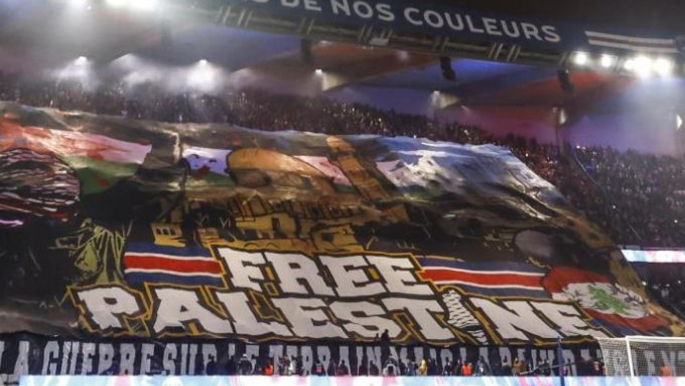 Χαμός με το πανό των οπαδών της Παρί για την Παλαιστίνη
