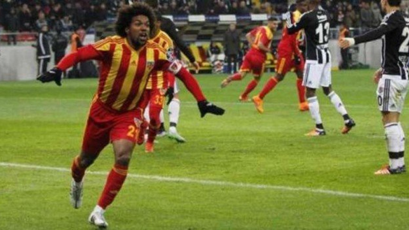 Περίεργη «σκάντζα» με Βιτόρ - Κρέσπο  καλή «κίνηση» με Μπίσεσβαρ