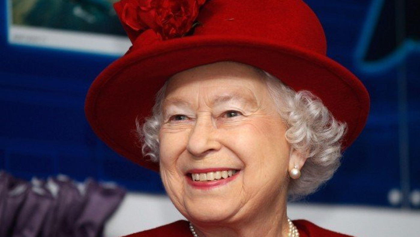 Ζητείται βοηθός σεφ στο παλάτι - Τι αμοιβή δίνει η βασίλισσα Ελισάβετ;