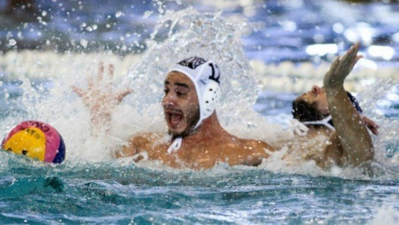 Άφησε           τον ΠΑΟΚ για τη          Βουλιαγμένη