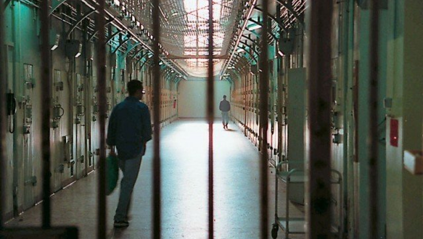 «Φύλακες στις φυλακές Διαβατών αναγκάζονται να κάνουν τους νοσηλευτές»