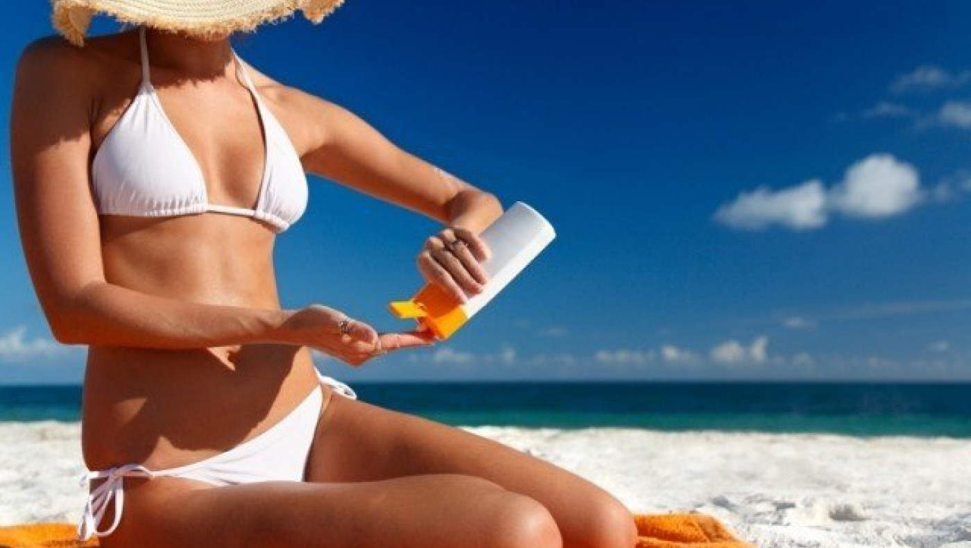 Αντηλιακό: Τα 3 κριτήρια επιλογής που πρέπει να γνωρίζουμε