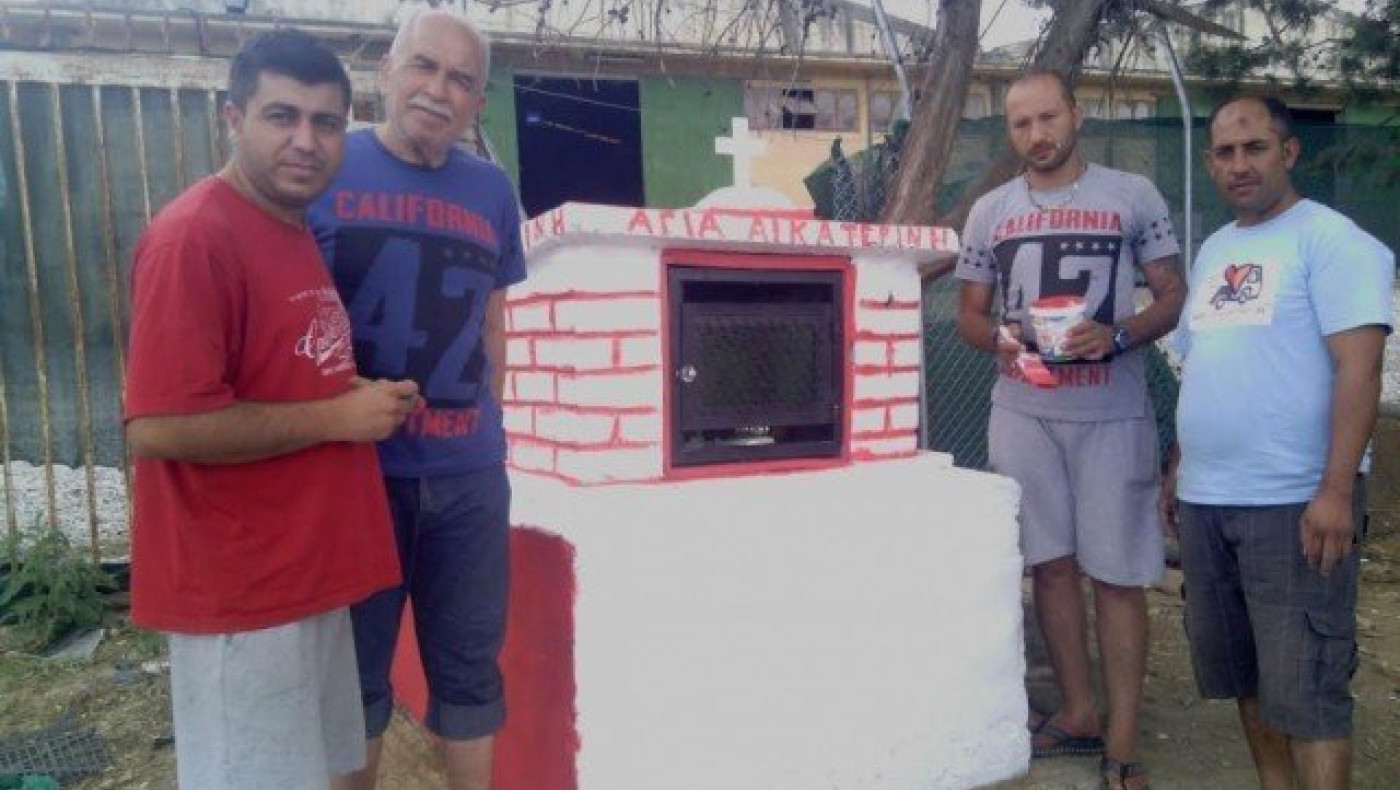 Δήμος Θέρμης: Ο σπασμένος σταυρός & η «συγγνώμη» από τους πρόσφυγες