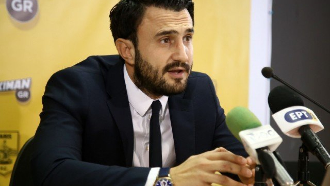 Τα «σκάει»  μόνο  για  τον  επιθετικό  ο Καρυπίδης