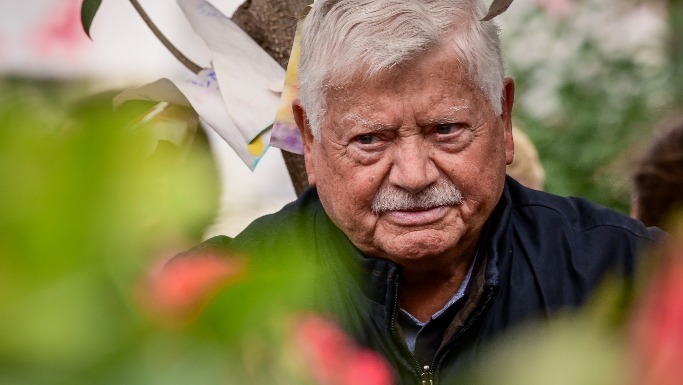 Πολυτεχνείο-Αριστοτέλης Σαρρηκώστας: Ποιος είναι ο φωτορεπόρτερ που «έκανε απλώς τη δουλειά του»