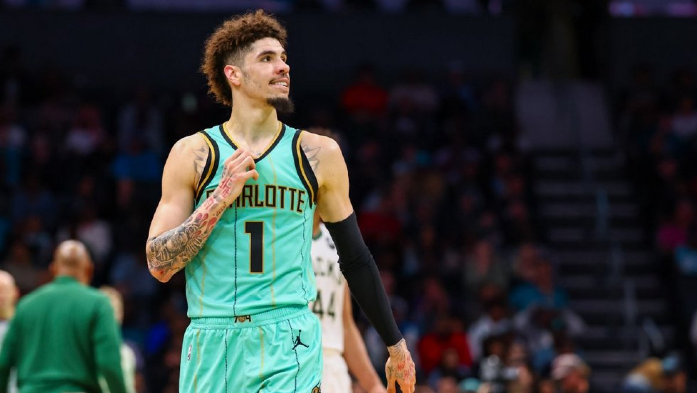 Ο ΛαΜέλο Μπολ θα πληρώσει ακριβά έναν ομοφοβικό χαρακτηρισμό