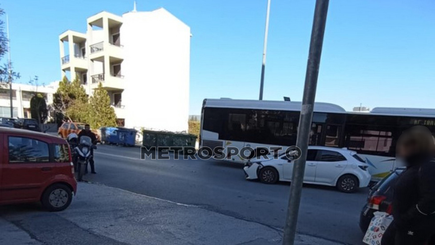 Καλαμαριά: Σύγκρουση λεωφορείου του ΟΑΣΘ με ΙΧ