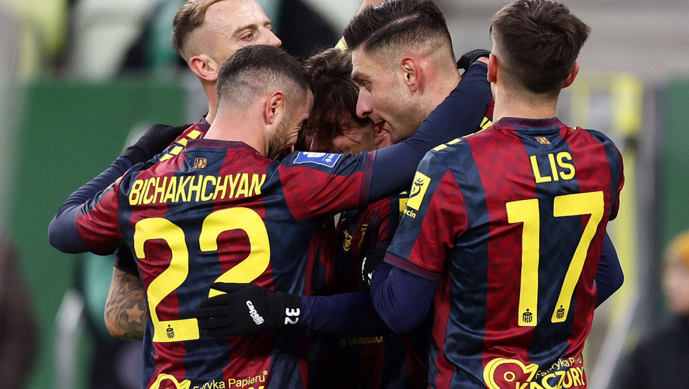 On fire και ο Ευθύμης Κουλούρης, χατ τρικ στο 0-3 της Πογκόν!