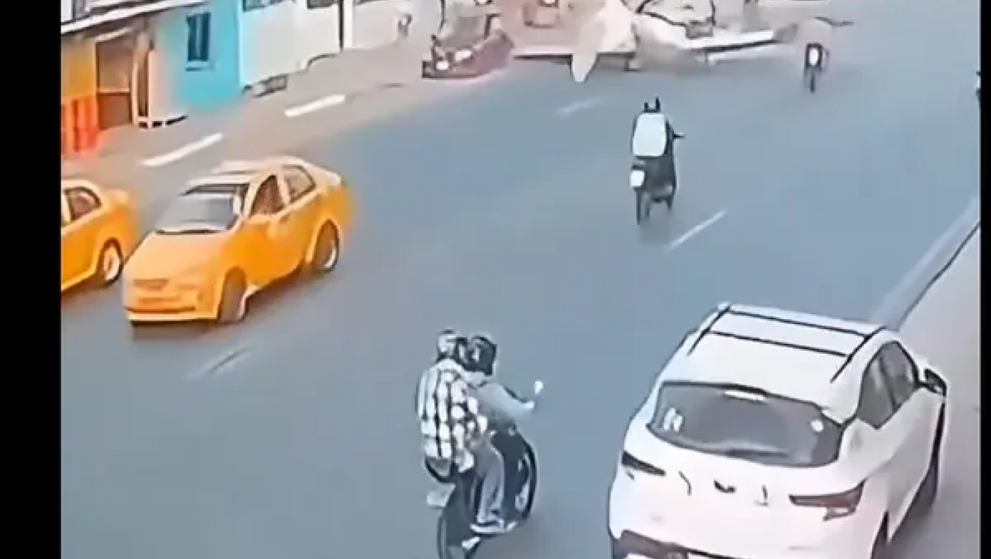 Συνετρίβη ελαφρύ αεροσκάφος στον Ισημερινό - Συγκλονιστικό βίντεο