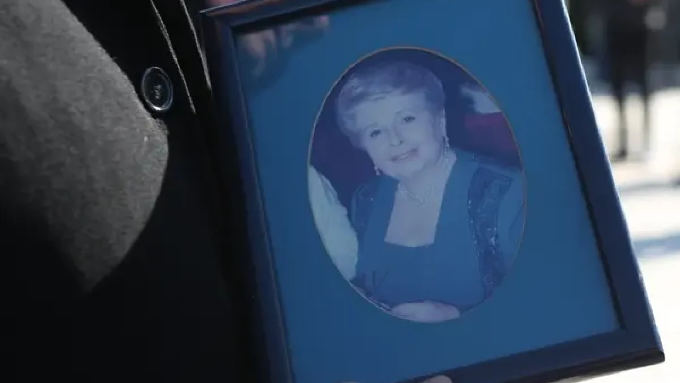 Κηδεία Βέφας Αλεξιάδου: Ξέσπασε ο Ψωμιάδης - «Κάποιοι που τους έκανε μάγκες δεν είναι εδώ»