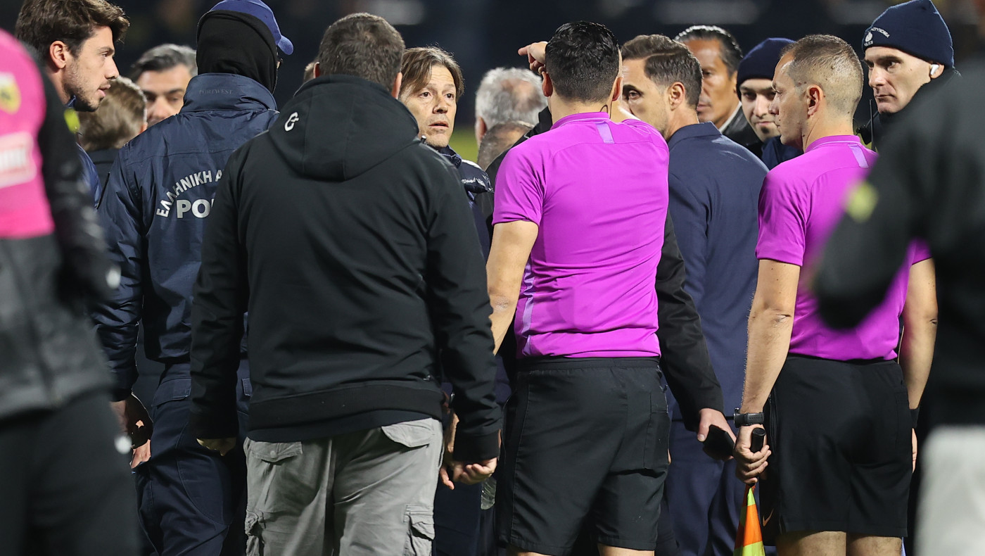 Άρης-ΑΕΚ: Τι είπε ο Αλμέιδα στον Φωτιά στο ημίχρονο