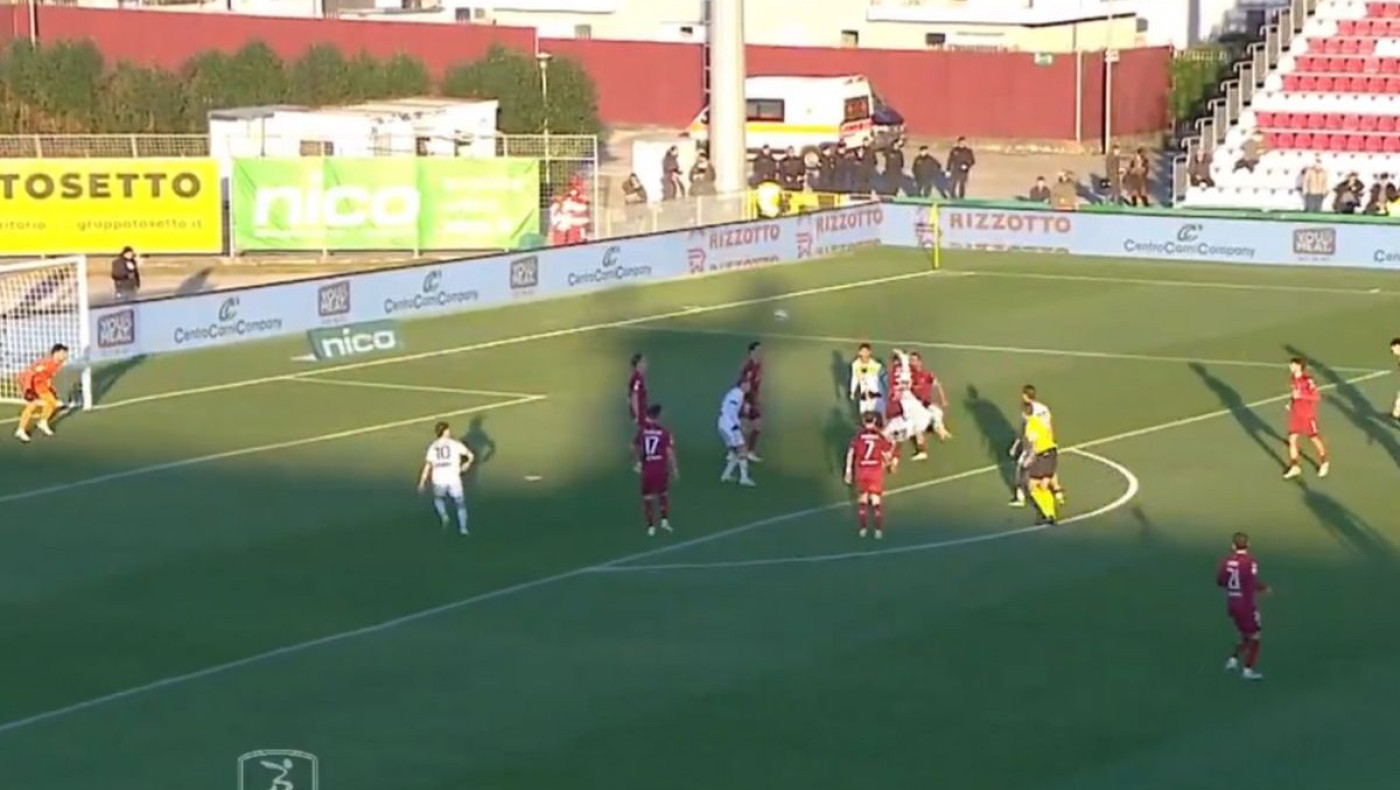 Serie B: Γκολάρα με  ψαλιδάκι από τα όρια της περιοχής