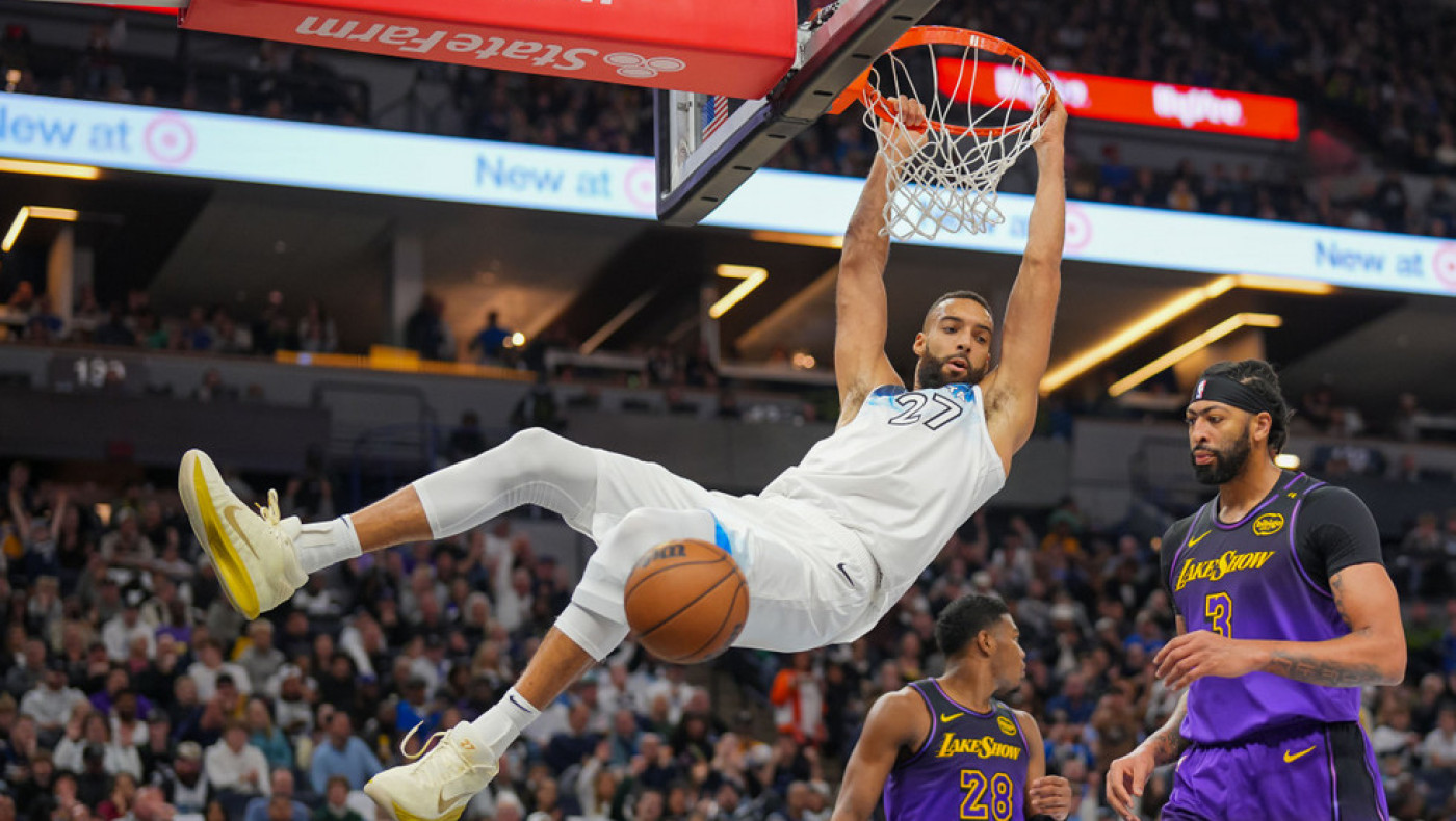 ΝΒΑ: Οι Τίμπεργουλβς «κατάπιαν» τους Λέικερς