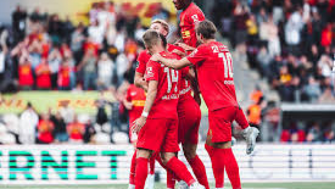 Δανία: Άαρχους και Νόρντζελαντ τιμωρήθηκαν με πρόστιμο για... χιονοπόλεμο οπαδών!