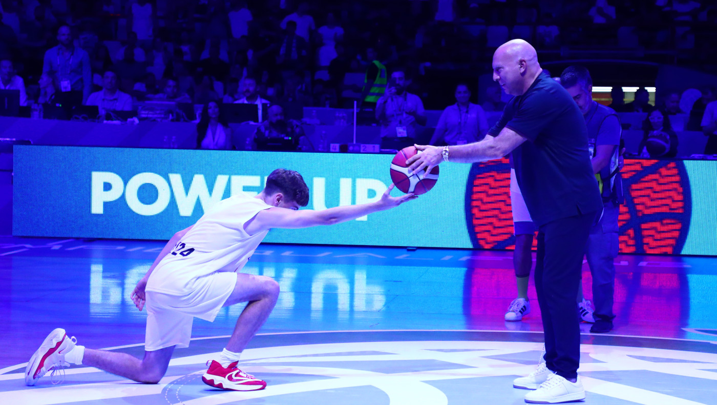 Άρης: «Χρόνια πολλά, ανυπέρβλητε Νίκο Γκάλη»