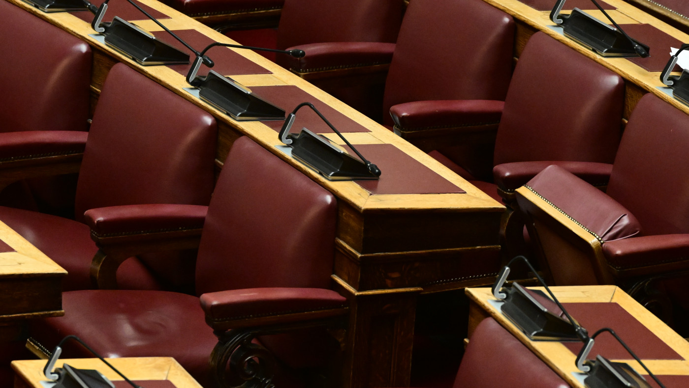 «Βαριές» κουβέντες στη Βουλή - «Είπες μ@λ@κίες»