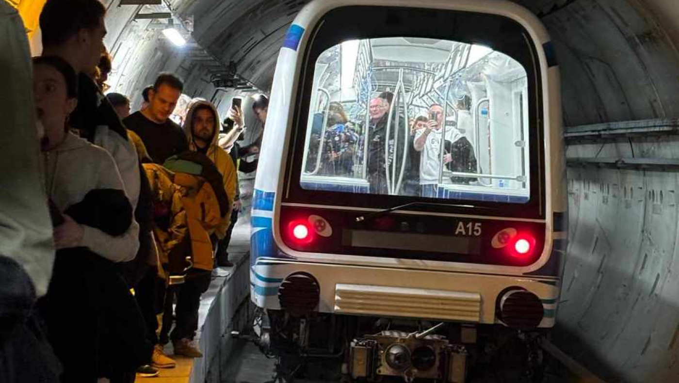 Πεζοπορία... στο Μετρό Θεσσαλονίκης: Viral το κάλεσμα στο Facebook