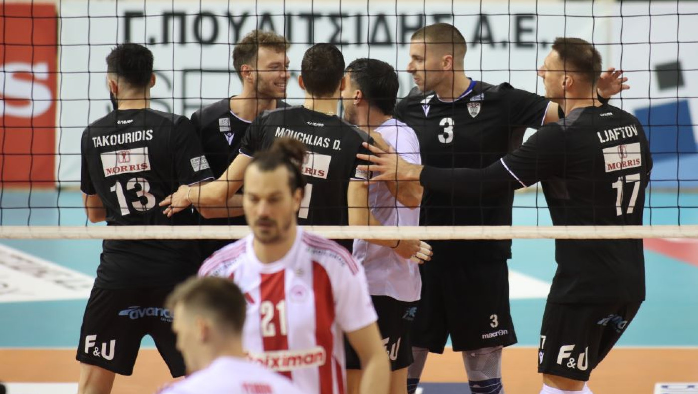 ΠΑΟΚ-Ολυμπιακός: Έχασε δικό του παιχνίδι με «αυτοκτονία» ο Δικέφαλος