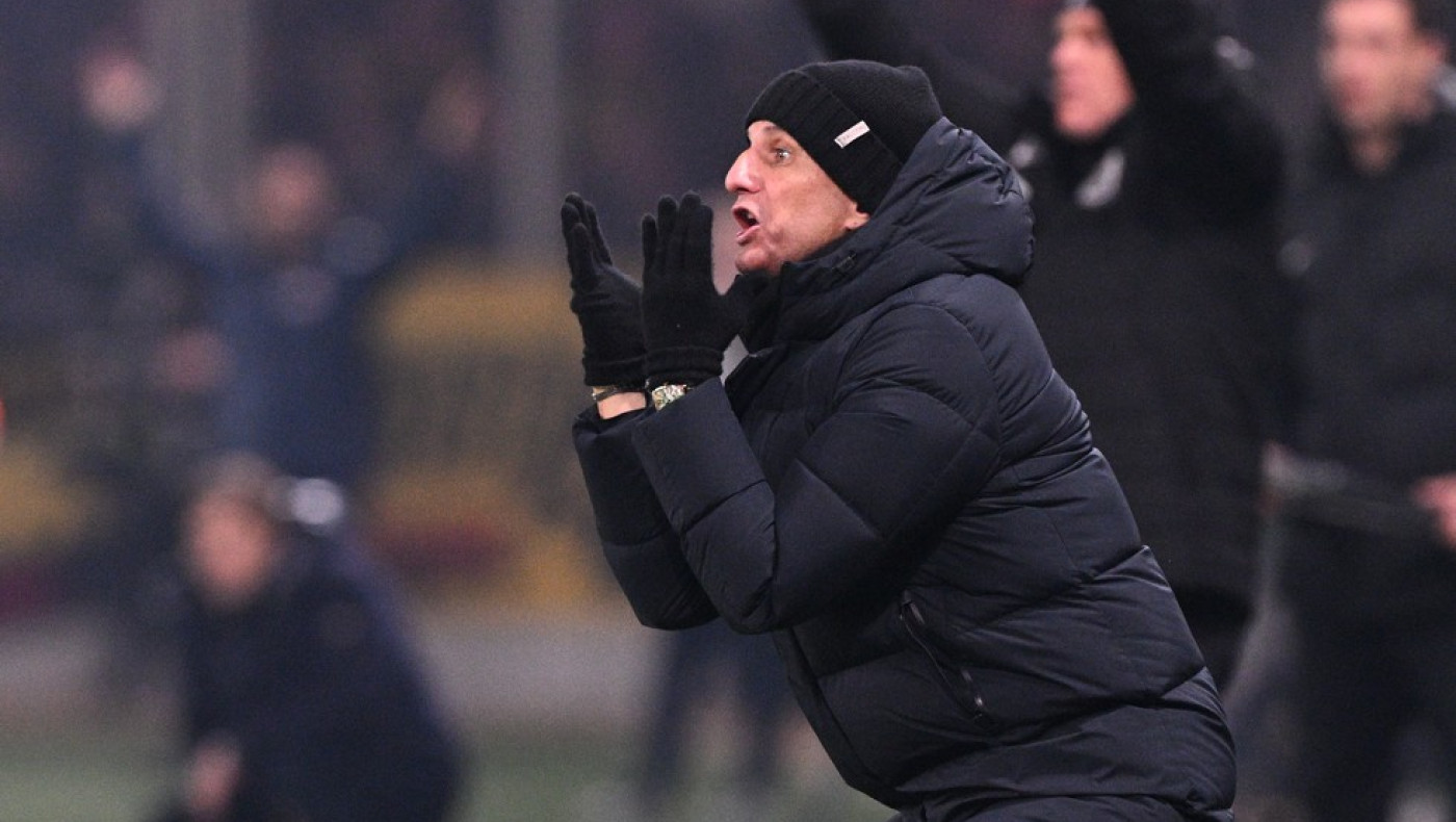 Και η γυναίκα του Λουτσέσκου μάνα είναι...