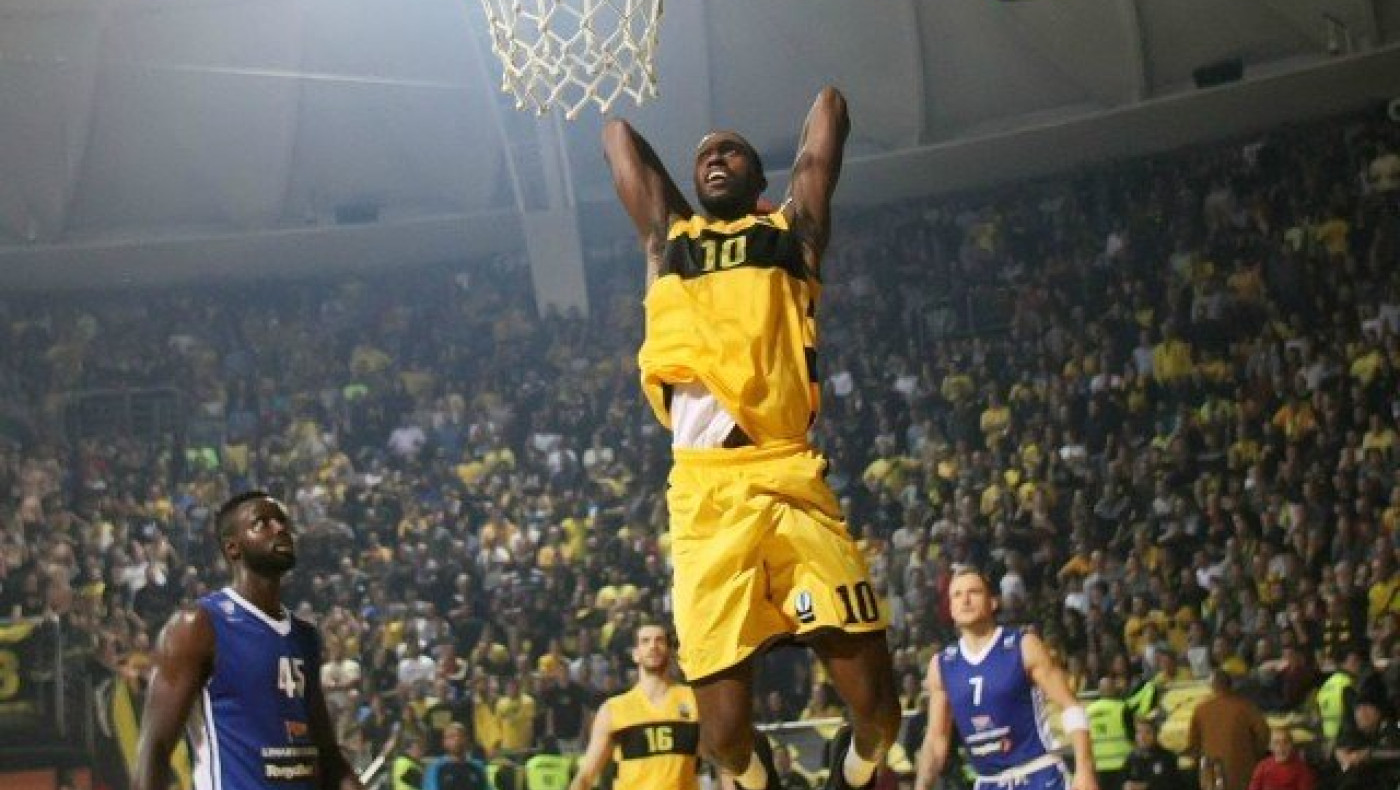Πιο θεαματικός παίκτης της Basket League o Οκάρο Γουάιτ!