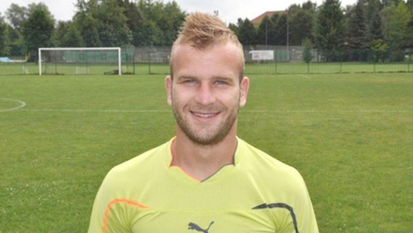 Κλείνει        Ρούγιοβιτς        η    Δόξα   Δράμας