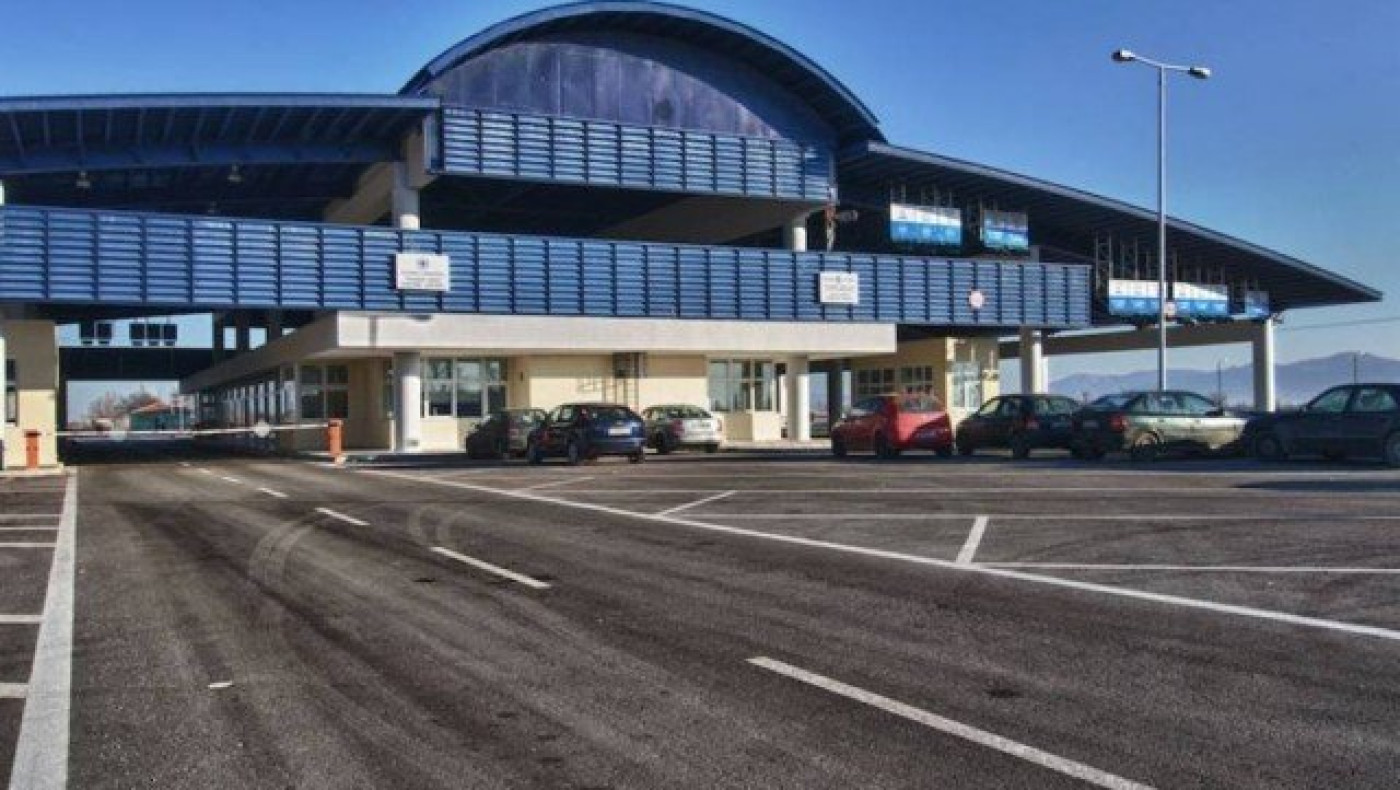 Μπαράζ  κατασχέσεων  από  τα  τελωνεία  της  χώρας  μας