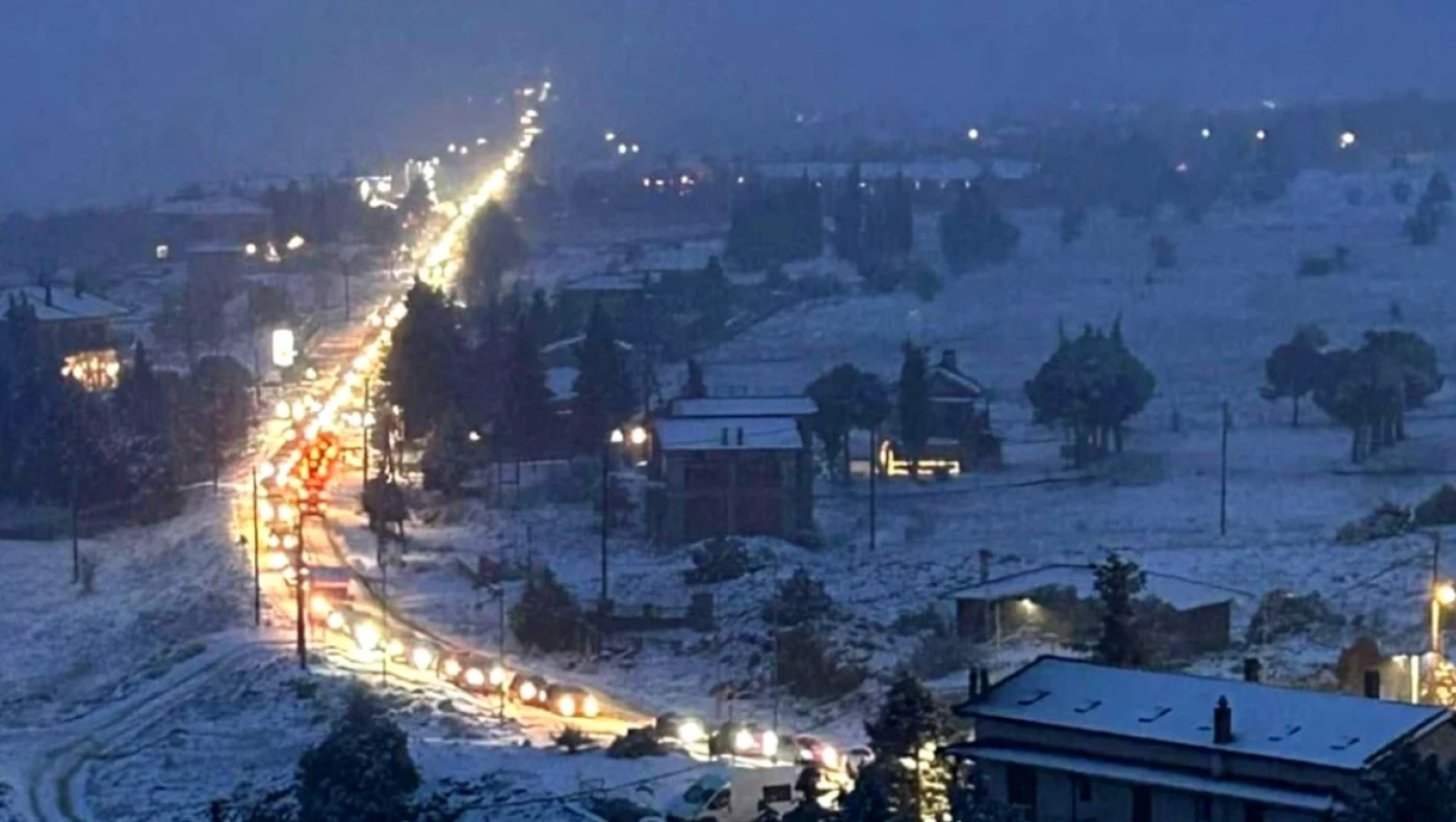 Ηλεκτρικά αυτοκίνητα: Γιατί «έμειναν» στην Αράχωβα προκαλώντας κομφούζιο