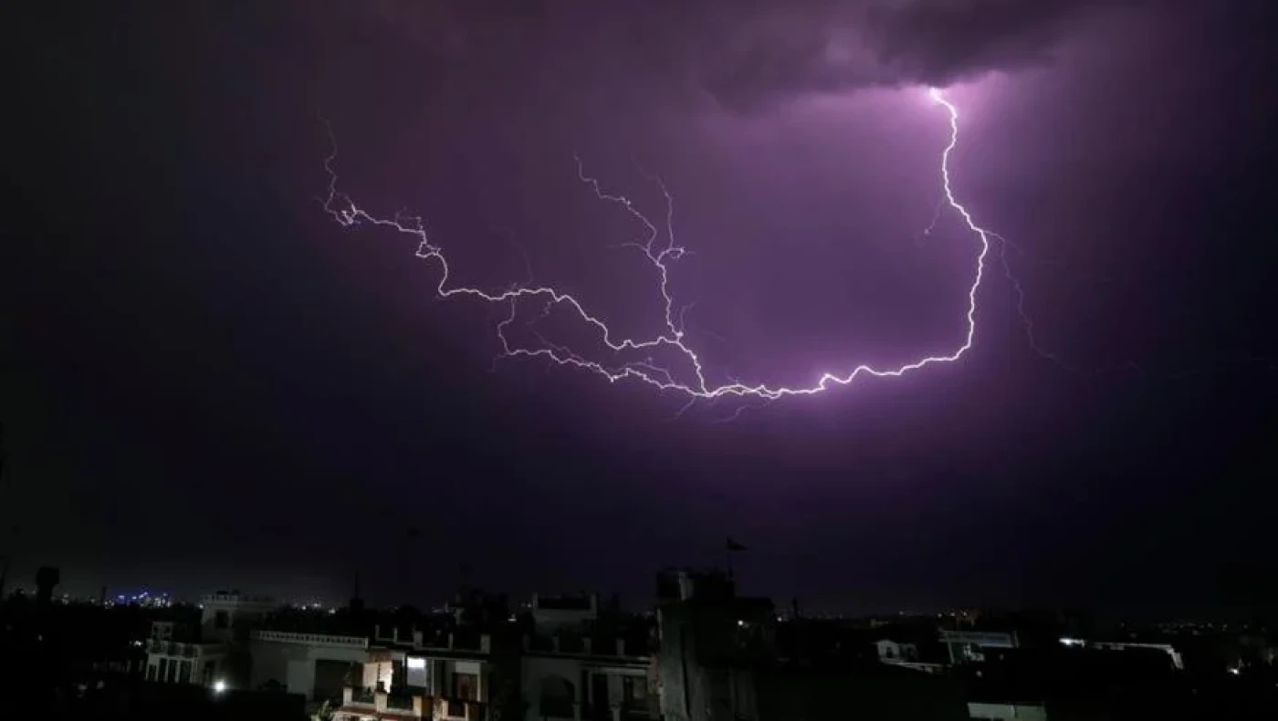 Νέο έκτακτο δελτίο της ΕΜΥ: Πού θα χτυπήσει η κακοκαιρία τις επόμενες ώρες