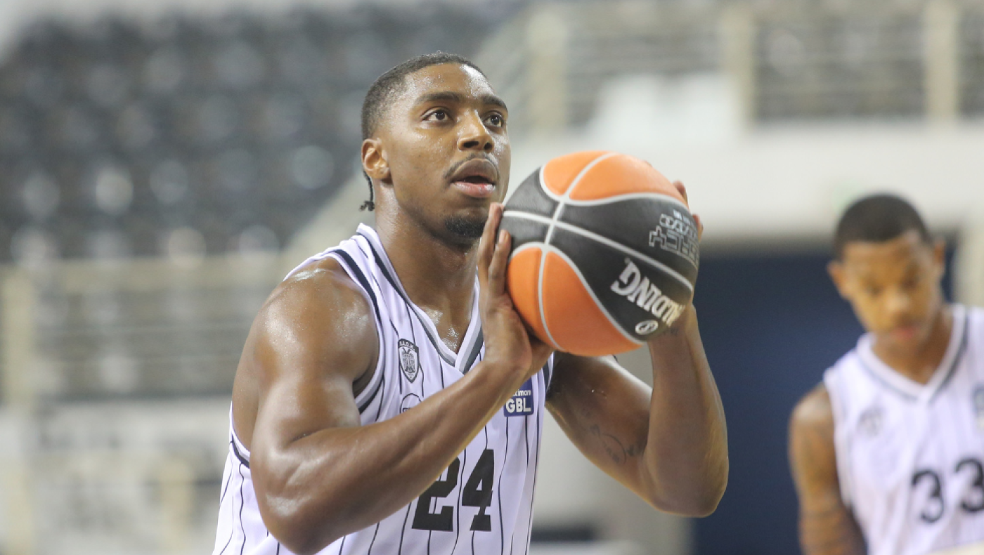 Ο Μπάρτλεϊ απέδειξε ποια είναι η πραγματική «μαγεία» των Χριστουγέννων