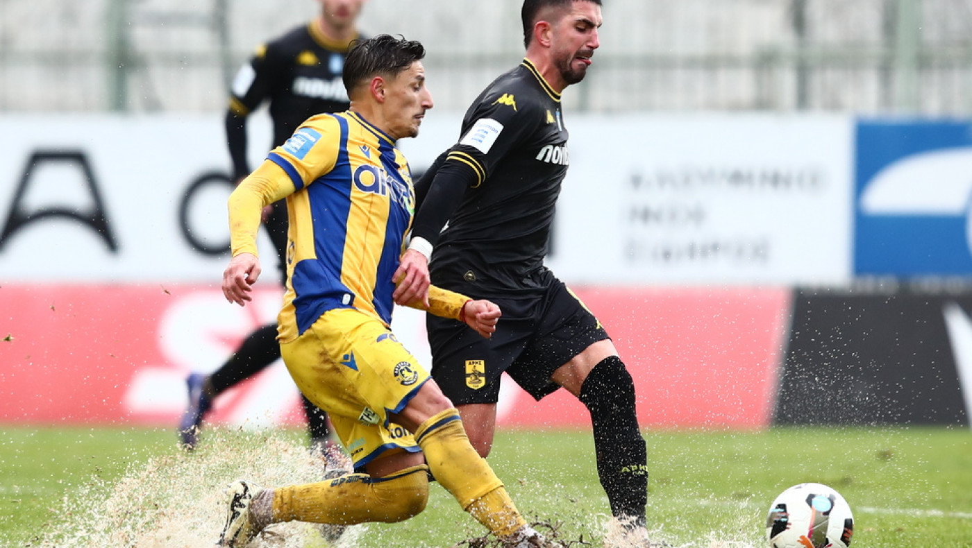 Στη λάσπη για να νικήσεις πρέπει να λερωθείς...