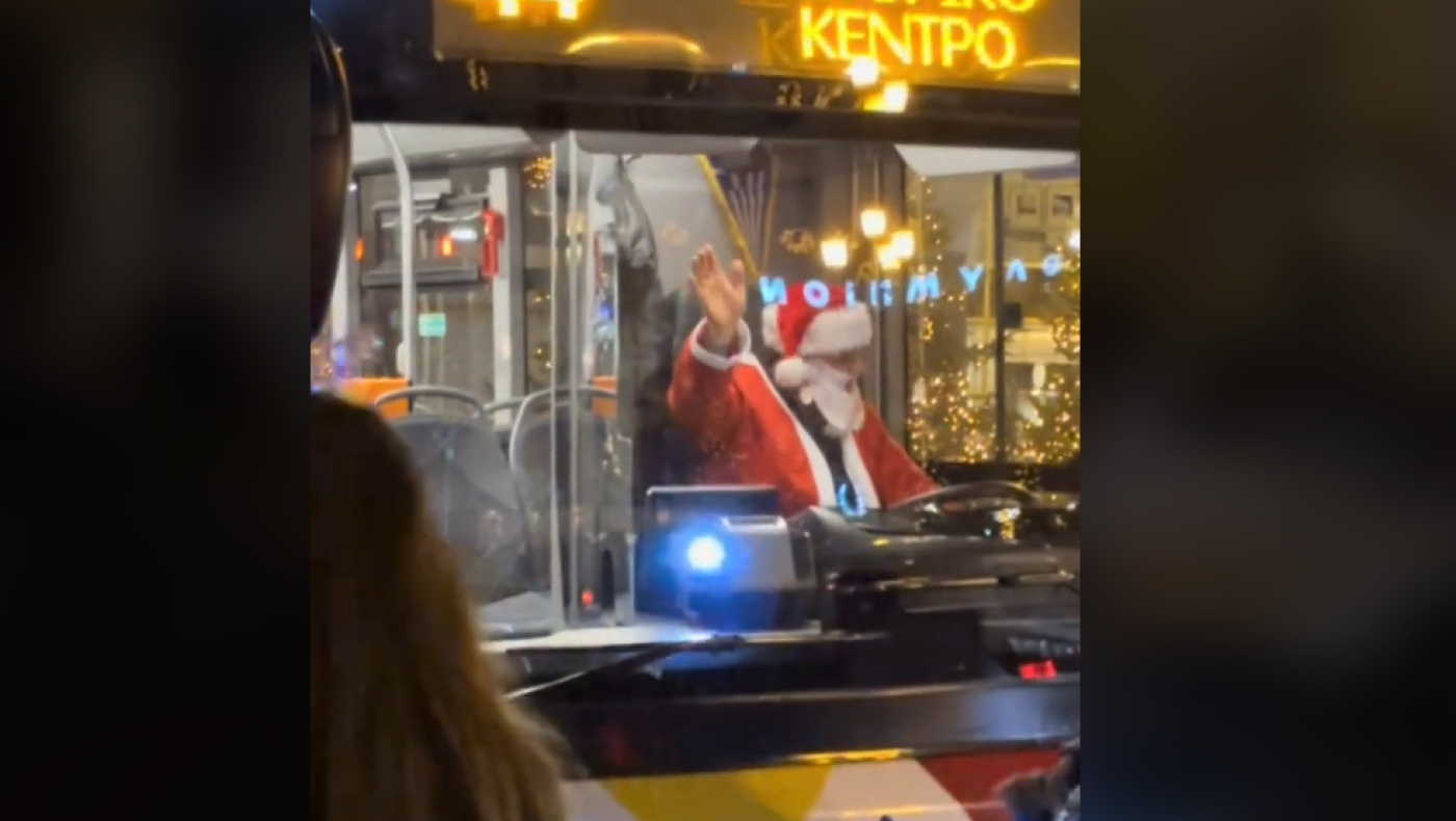 Θεσσαλονίκη: «Άγιος Βασίλης» εκτελεί... δρομολόγια στον ΟΑΣΘ