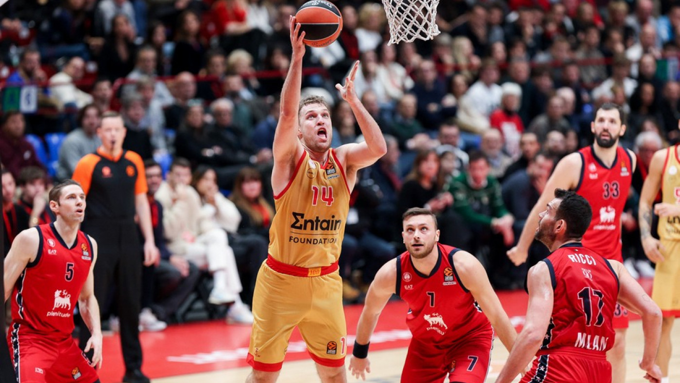 Αρμάνι-Ολυμπιακός: Επικράτησαν στο «θρίλερ» (83-84) οι «ερυθρόλευκοι»