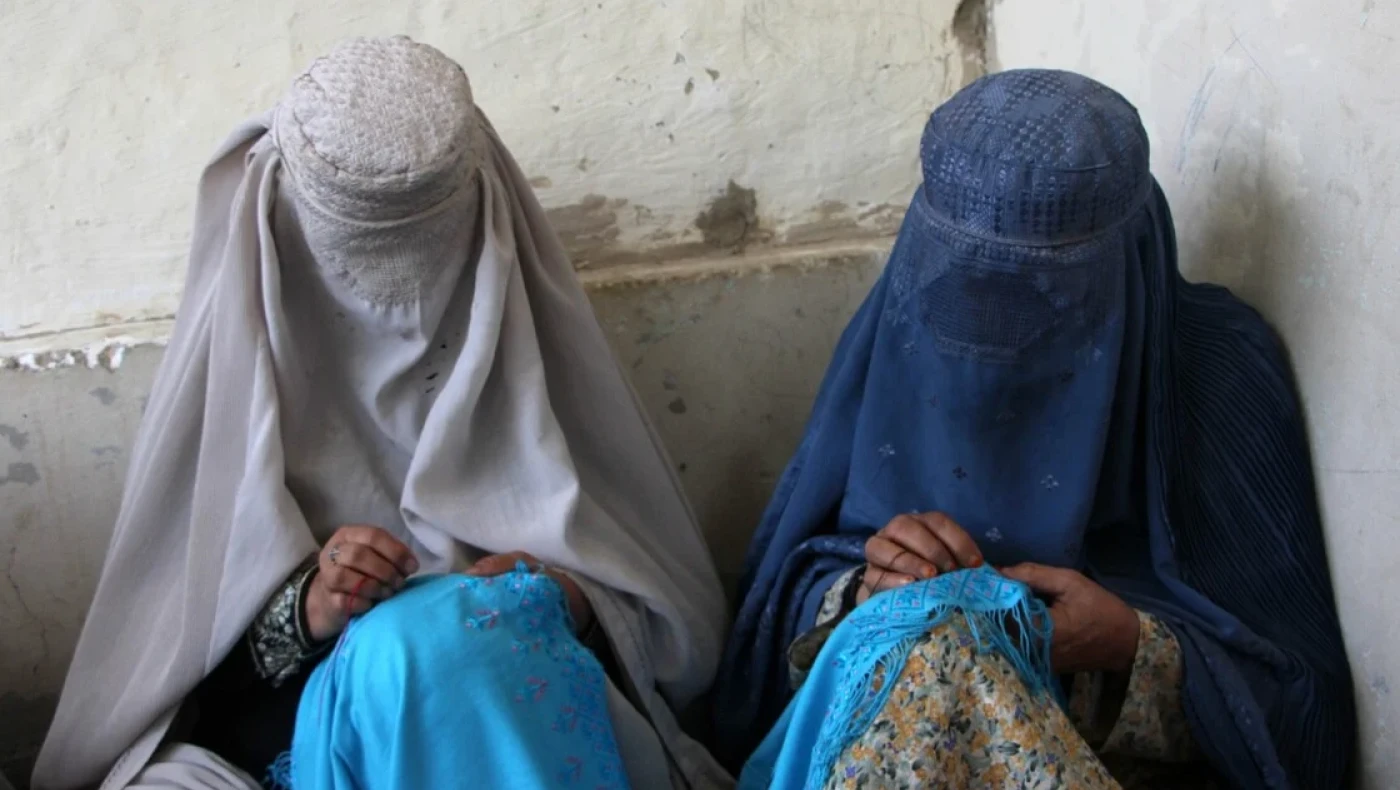 Αφγανιστάν: Οι Ταλιμπάν απαγορεύουν παράθυρα στα σπίτια για να μην φαίνονται οι γυναίκες