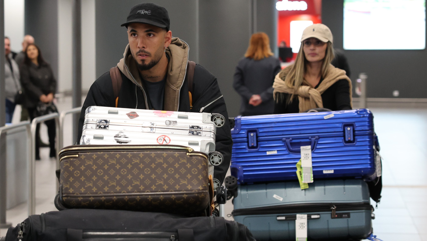 Το «τρολάρισμα» της συντρόφου του Πένια για την «παγωμένη» Θεσσαλονίκη