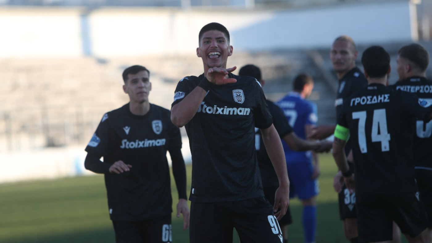 Μαγικό ντεμπούτο του Μπαταούλα: To εντυπωσιακό ψαλίδι του 17χρονου στόπερ με τον ΠΑΟΚ Β'