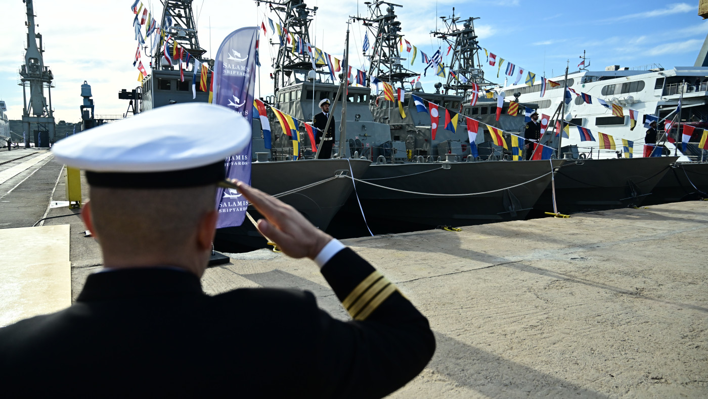 ISLAND: Ποια είναι τα αμερικανικά πλοία που ασφαλίζουν την Ελλάδα