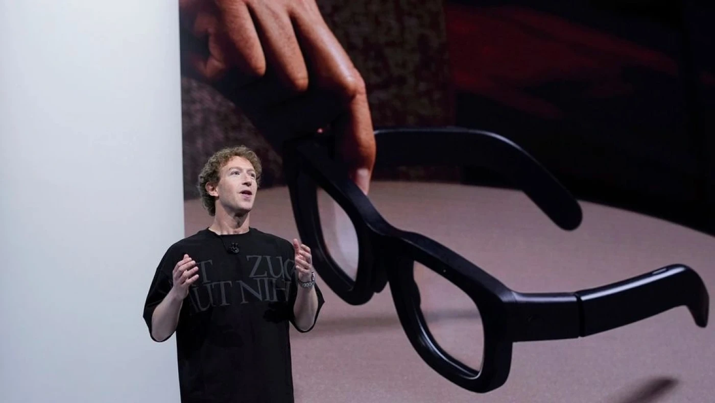 Το τέλος των smartphones ανακοίνωσε ο Μαρκ Ζούκερμπεργκ
