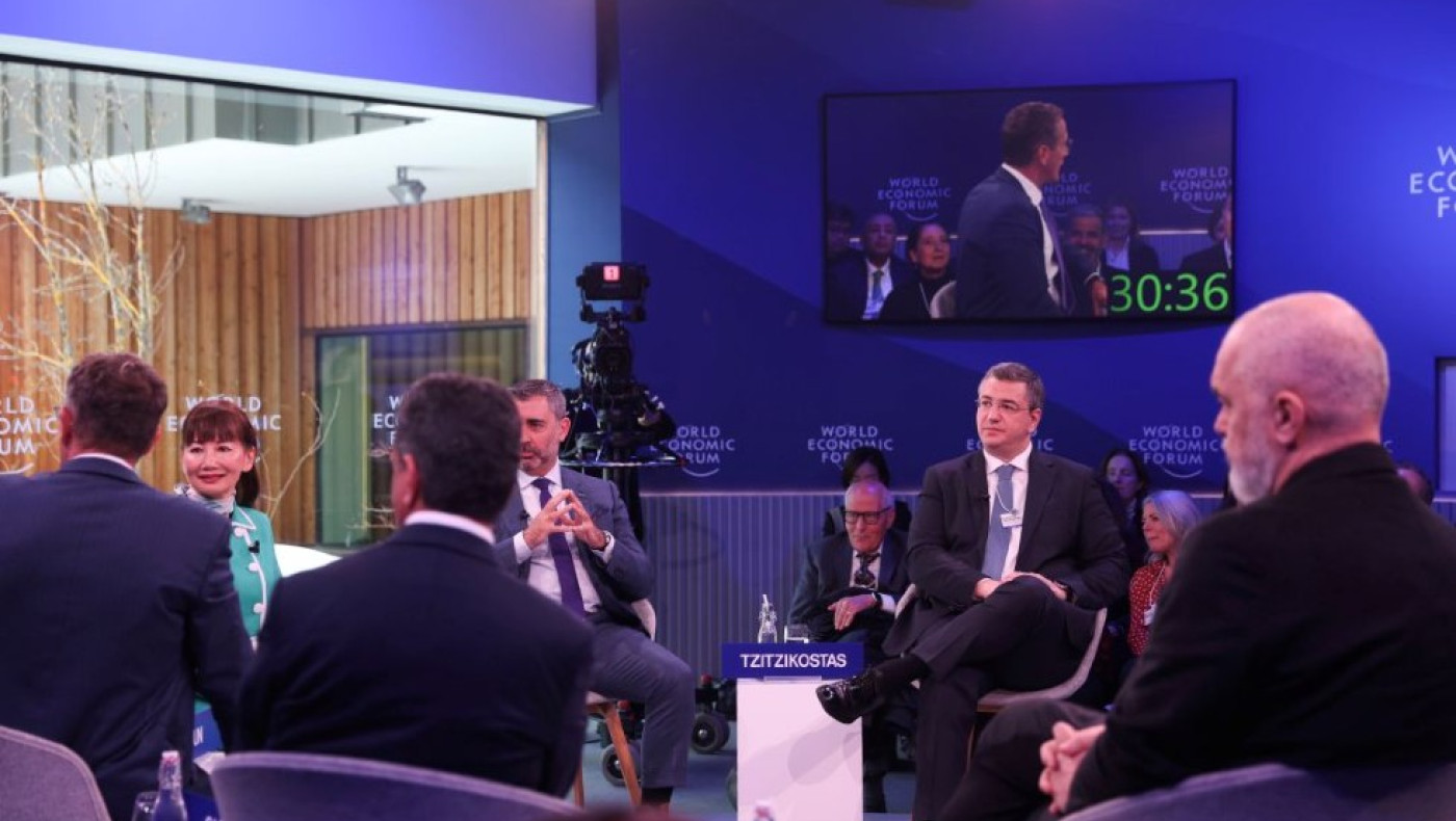 Απόστολος Τζιτζικώστας: Στο Παγκόσμιο Οικονομικό Φόρουμ του Νταβός