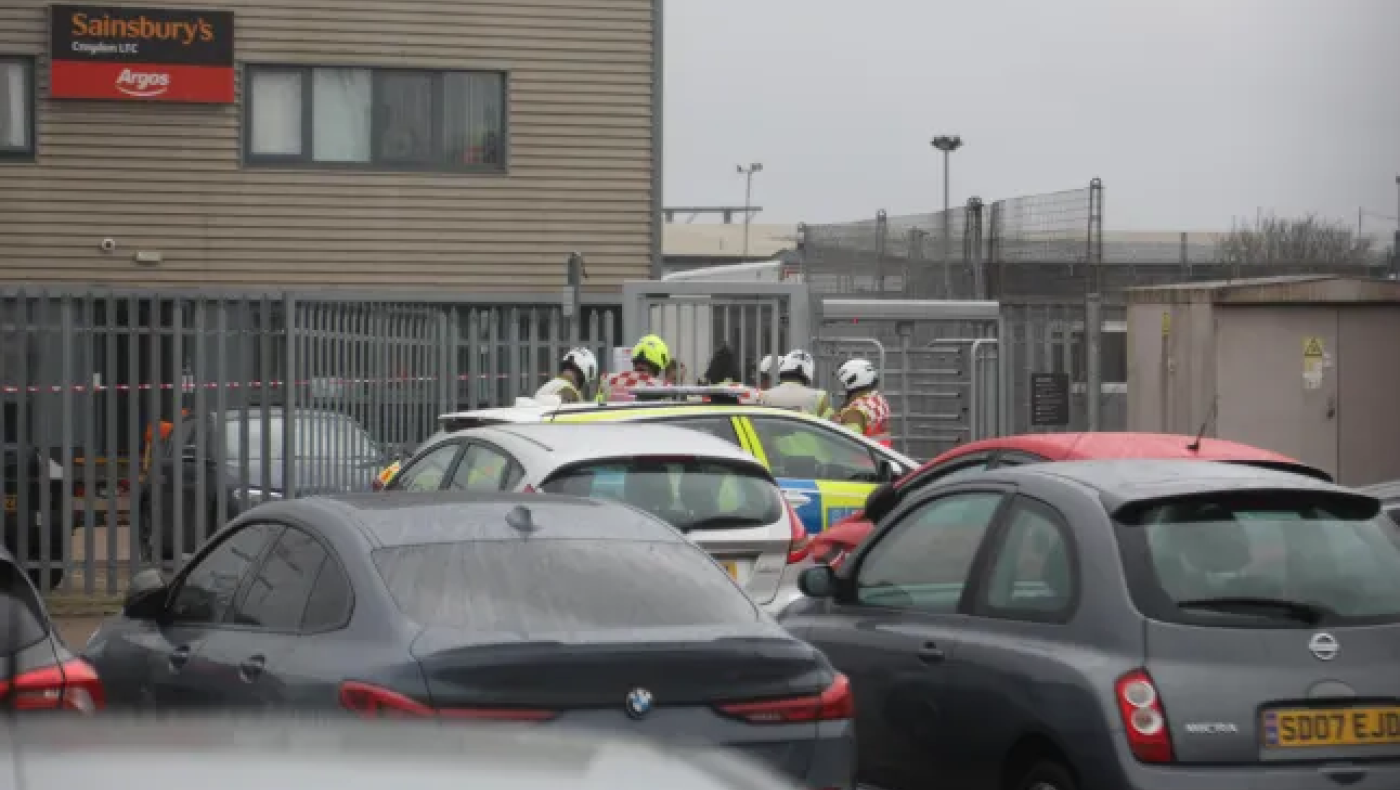 Λονδίνο: Ένοπλη επίθεση με 5 τραυματίες σε σούπερ μάρκετ