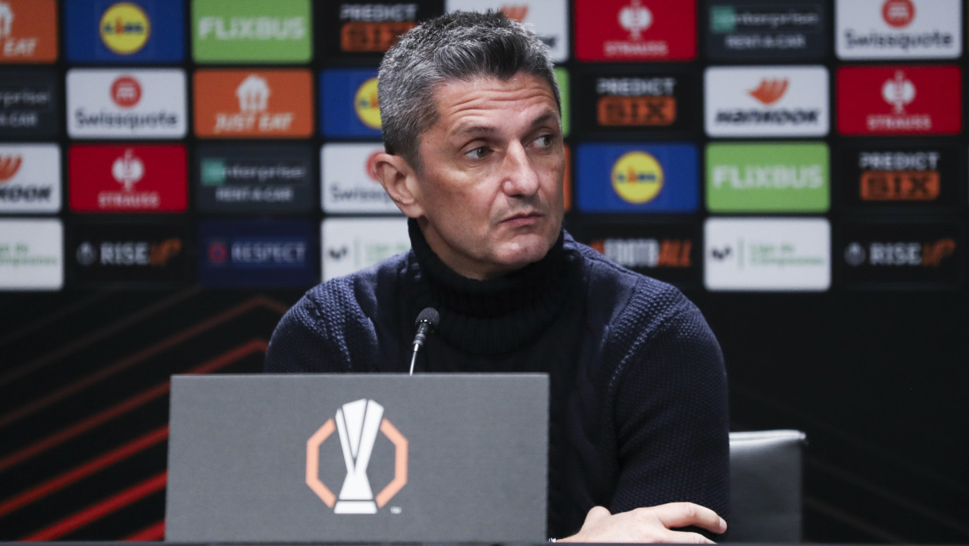 Λουτσέσκου: «Δεν προκριθήκαμε ακόμη, θέλω να έχουμε τρεις φορ και όχι τέσσερις»