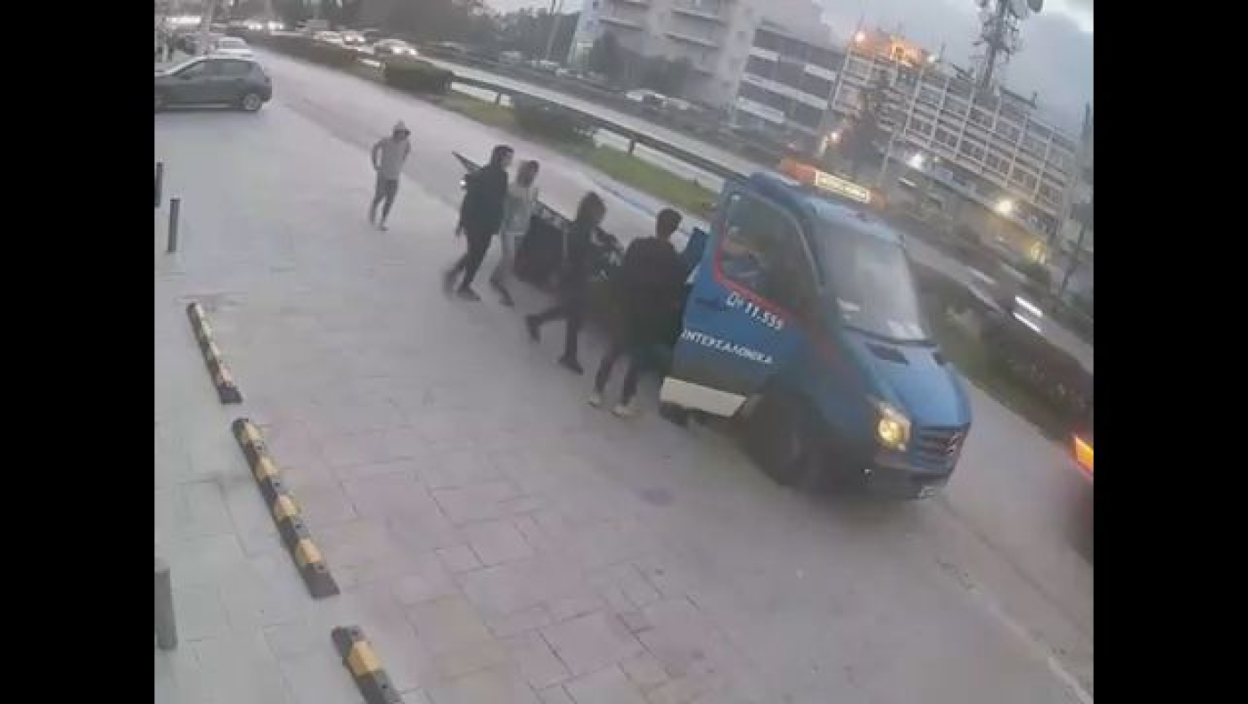 Νέα Φιλαδέλφεια: Σπείρα ανηλίκων λήστευε πεζούς και οδηγούς