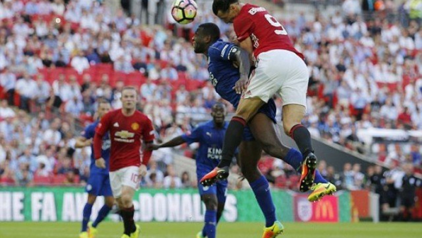 Πρώτος τίτλος για Ιμπραΐμοβιτς και Μουρίνιο! (video)