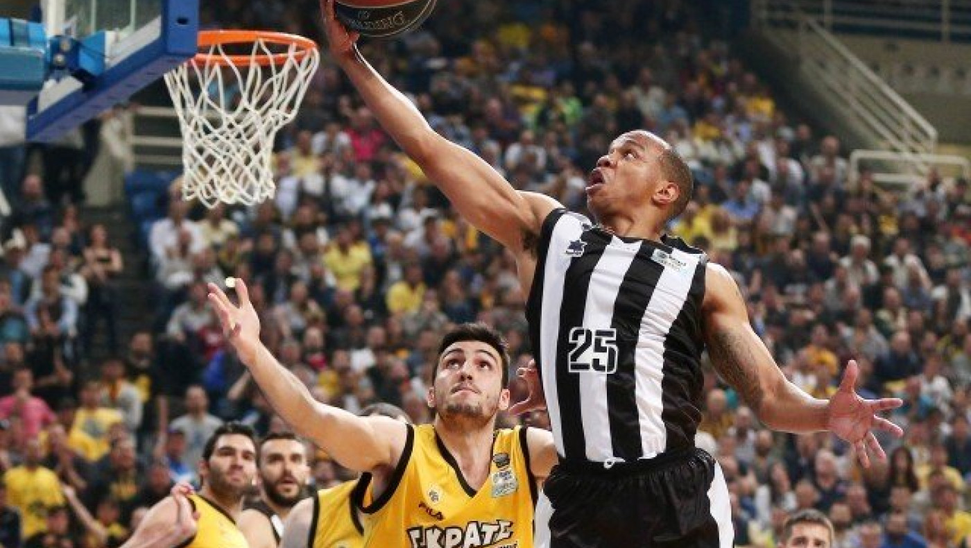 Και πάλι στα ασπρόμαυρα ο Ουίλιαμ            Χάτσερ